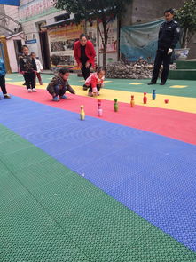 小班游戏活动 打保龄球