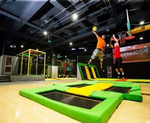 送福利 保龄球 超大型蹦床 鬼屋 击剑大集合,本周六等你来打call